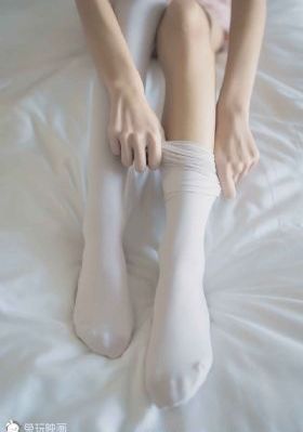 日韩女装秋冬搭配_4K电影在线看