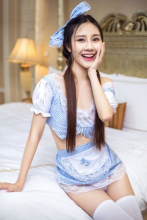欧美个性签名简约_4K在线手机播放